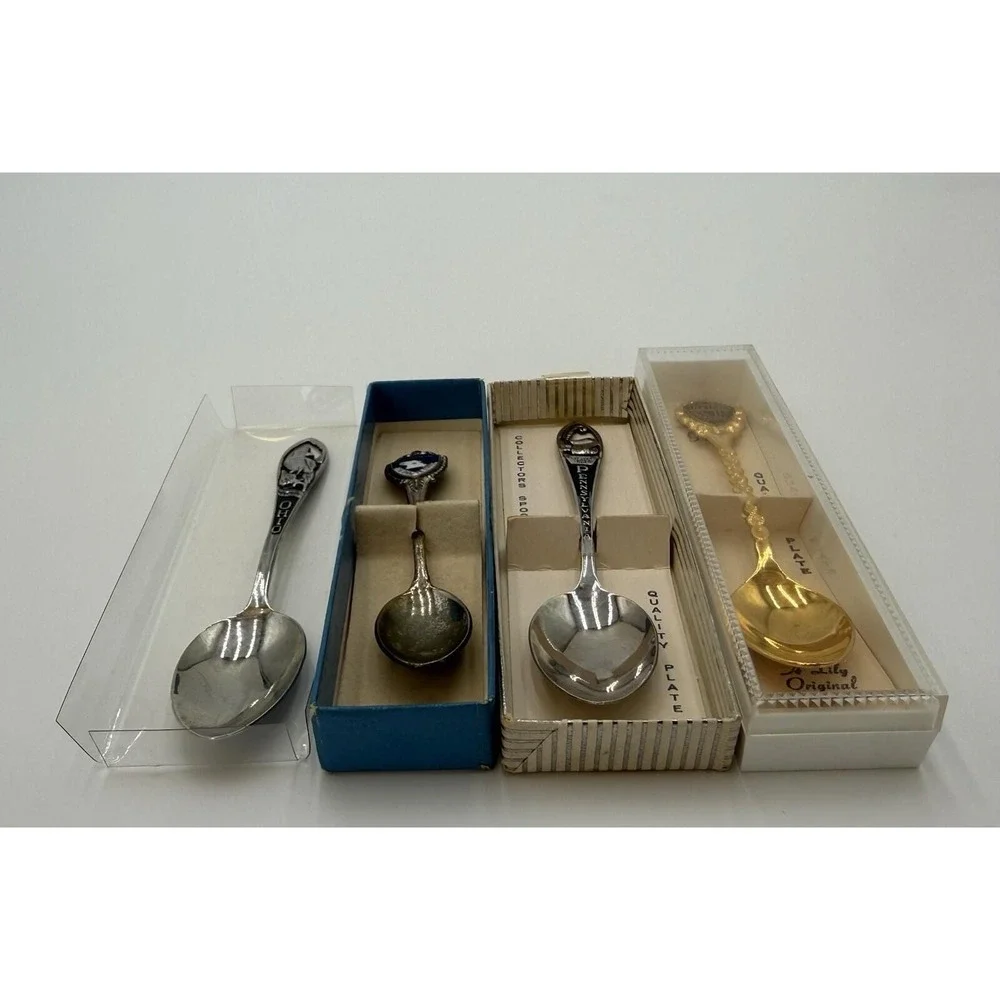 Lot of 4 Vintage Souvenir Spoons Ohio Pennsylvania Missouri Indiana Original Box